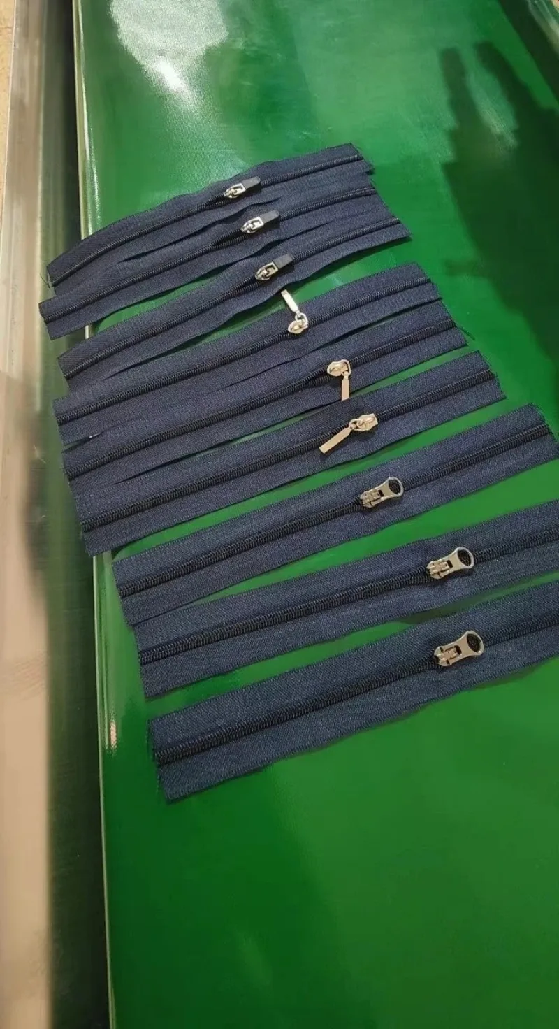 Machine de découpe d'installation de curseur automatique, fermeture éclair CFC, machine adaptée