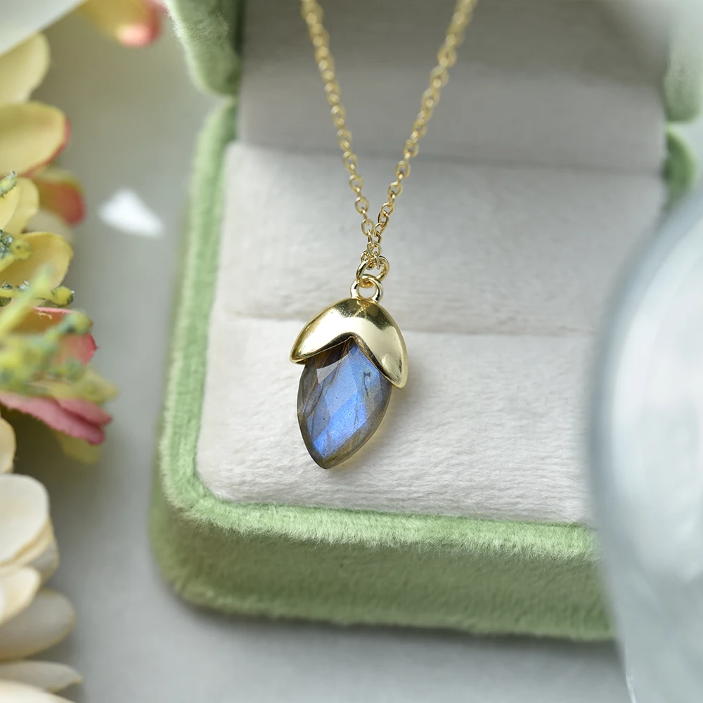 ITSMOS Acorn Natural Crystal Pendant Necklace Amazonite/labradorite Gold-plated Rhombic Simple Necklace Jewelry for Women Gift