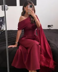 Burgundy One Shoulder Evening Dresses With Feathers فساتين السهرة Mermaid Pleated Prom Dress Robe de soirée Women Party Gowns