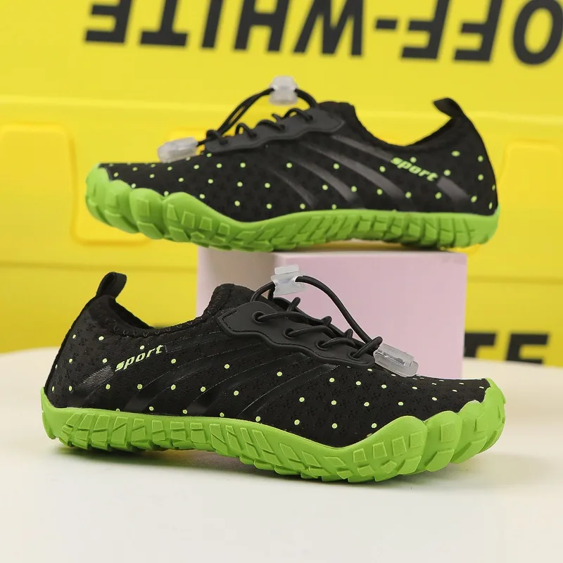 

UnisexMultifunctionalIndoorFitnessShoesSummerBeachWater Wading and Swimming Sports Shoes Cool, Breathable, Anti-Slip and Durable