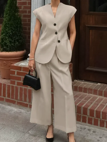

Spring and summer new vintage style khaki V-neck sleeveless suit, high waisted vest pants, fashionable casual suit