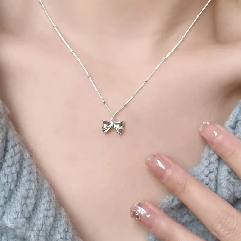 Silver Color Smooth Bow Pendant Necklace Women's Collar Chain Minimalist Neck Chain Birthday Gift Light Luxury Jewelry