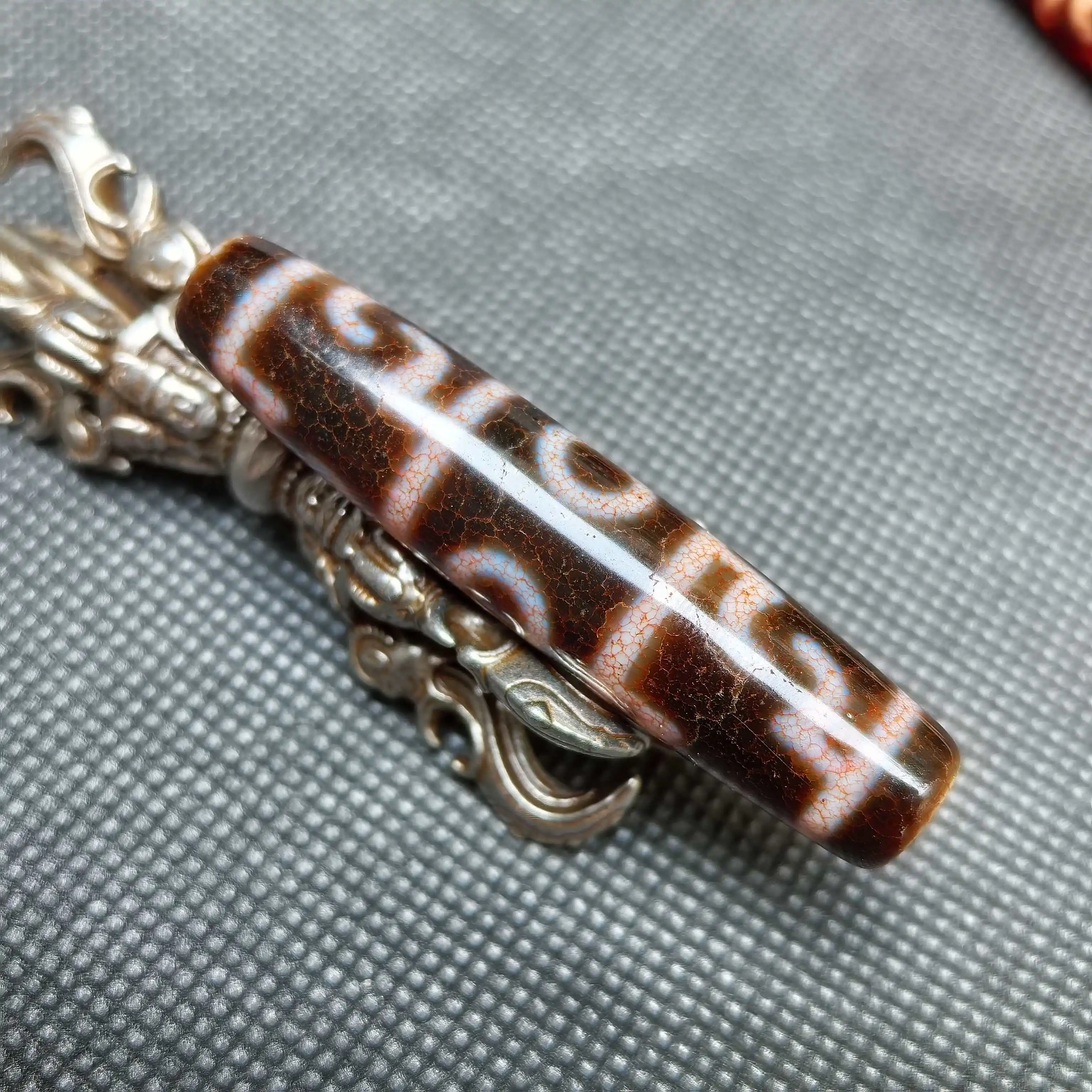 Dragon Vein Blood Silk Lotus master varjra Dzi Beads 59*12mm Patina Fengshui Amulet High Oily Perfectly Appearance High Quality