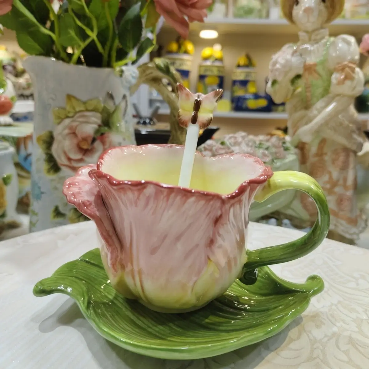 النمط الأوروبي السيراميك توليب بعد الظهر الشاي فنجان القهوة الفن زهرة شكل الخزف فنجان الشاي مكتب القدح زوجين القدح أواني المطبخ #4