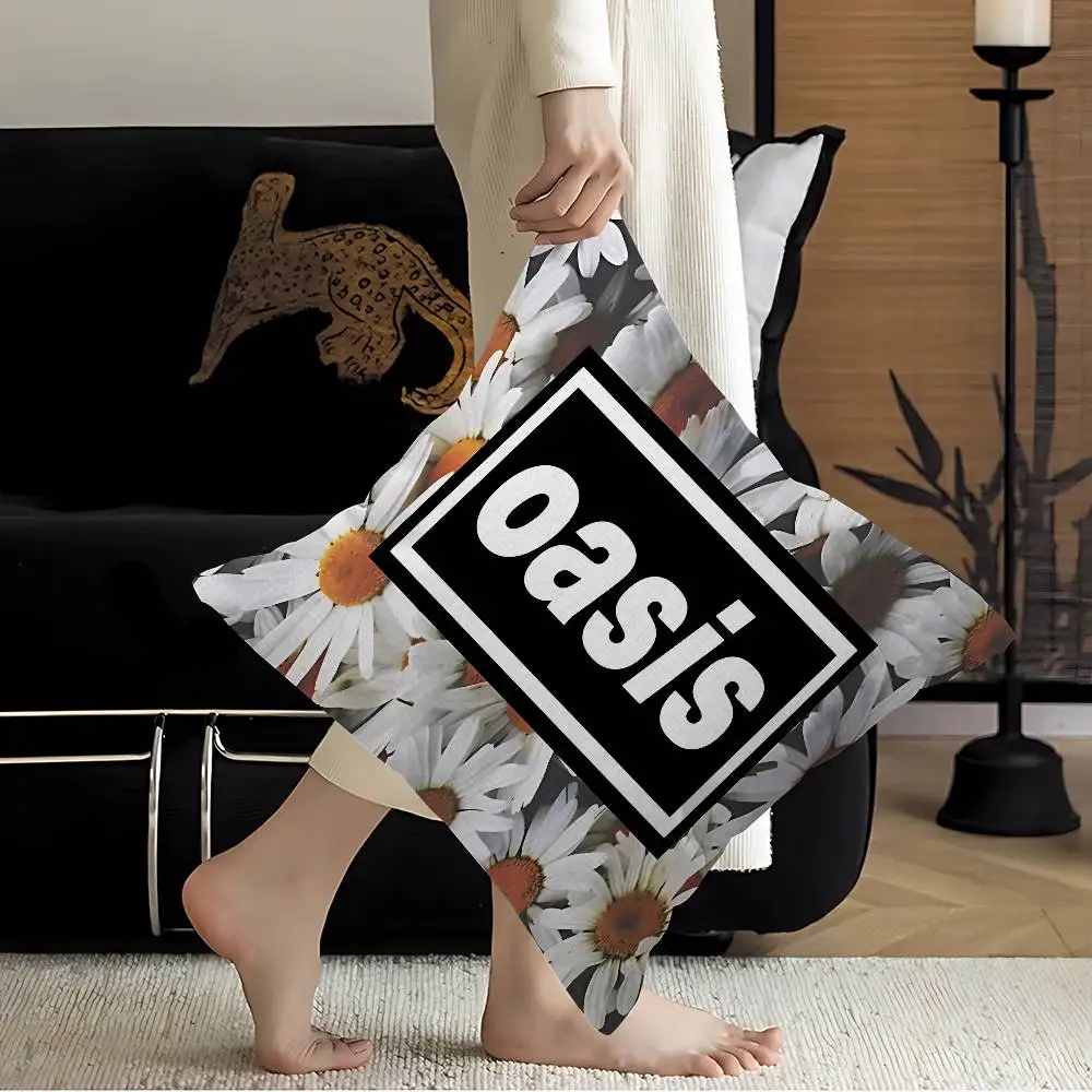 Rock O-OasisS Band Office Cushion Pillowcase Car Cushion Cover45X45CM Lumbar Pillowcase Sofa Pillowcover