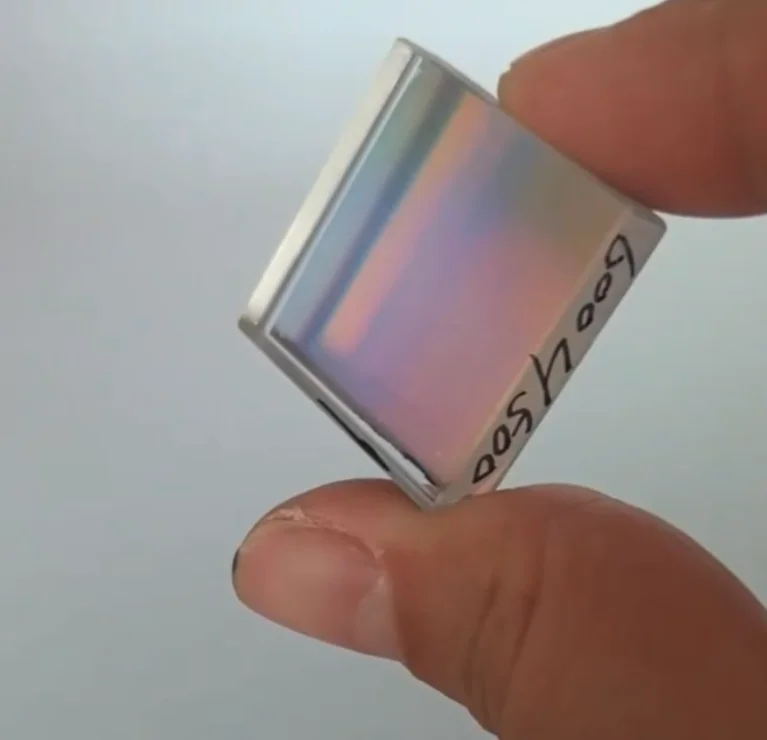 Planar Diffraction Grating 25x25x6mm K9 Optical Glass 300 Lines Blaze Wavelength 300 Nm Precision Optical Components