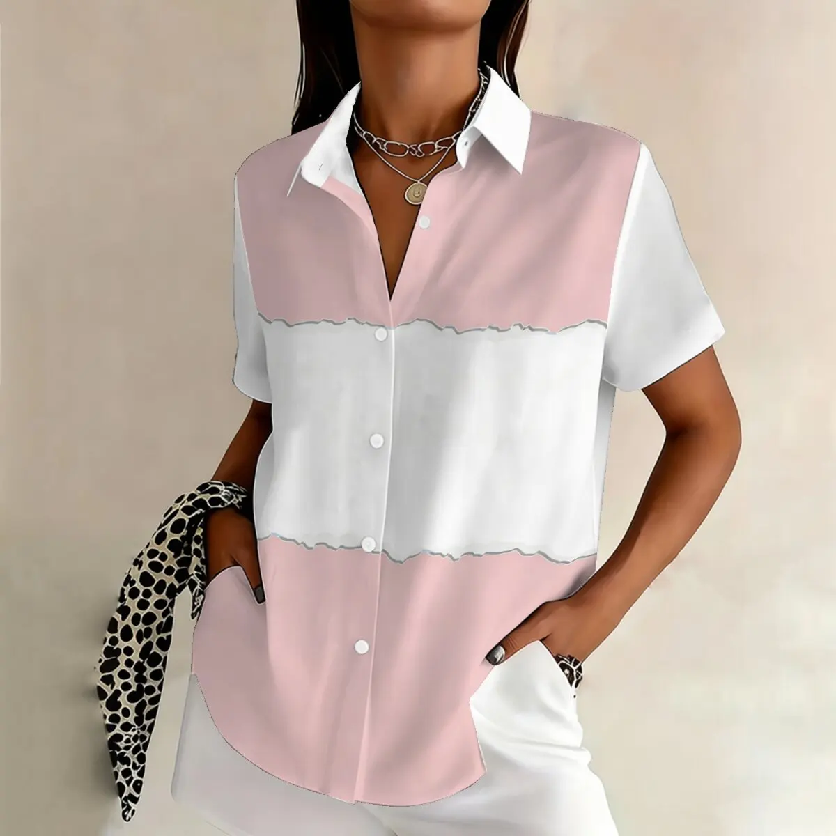 

Модная женская летняя рубашка с лацканами больших размеров, розово-белая, с цветными вставками и фестончатой отделкой, нежная и элегантная, подходит для любого случая.