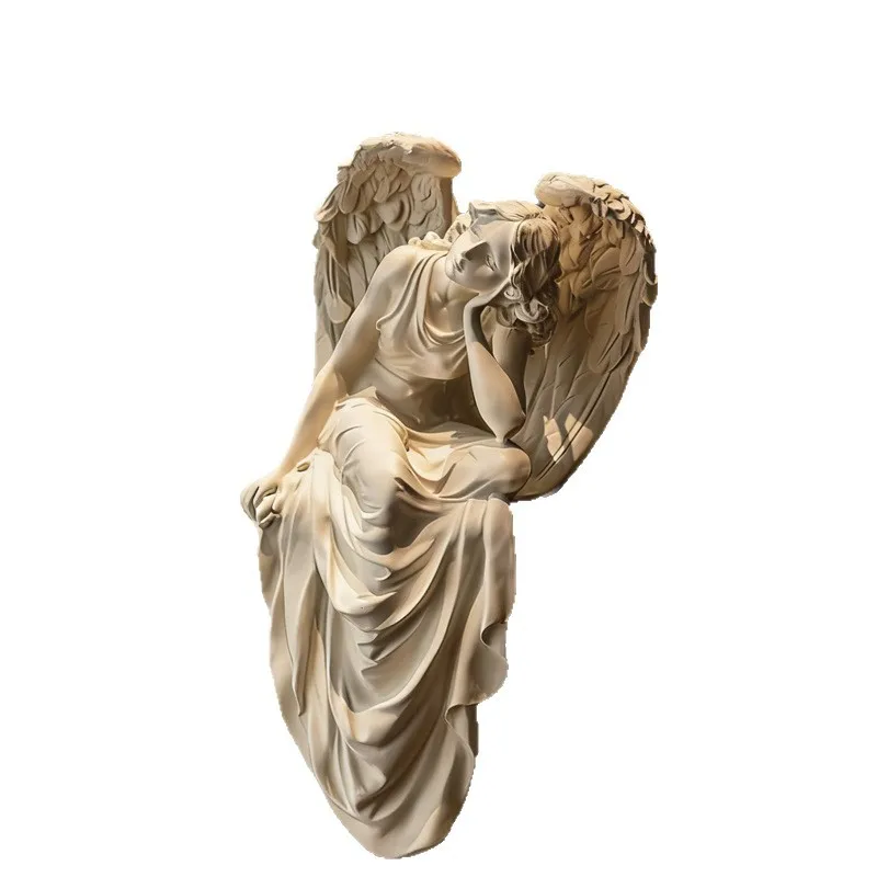 European retro sitting resin ornament, desktop table decoration