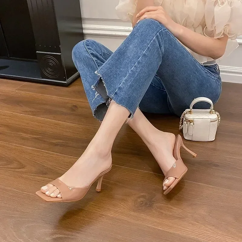 شباشب نسائية مفتوحة من الأمام بمقدمة مربعة وكعب رفيع سهلة الارتداء للنساء فستان خارجي أحذية صيفية شباشب بكعب للسيدات للمكتب