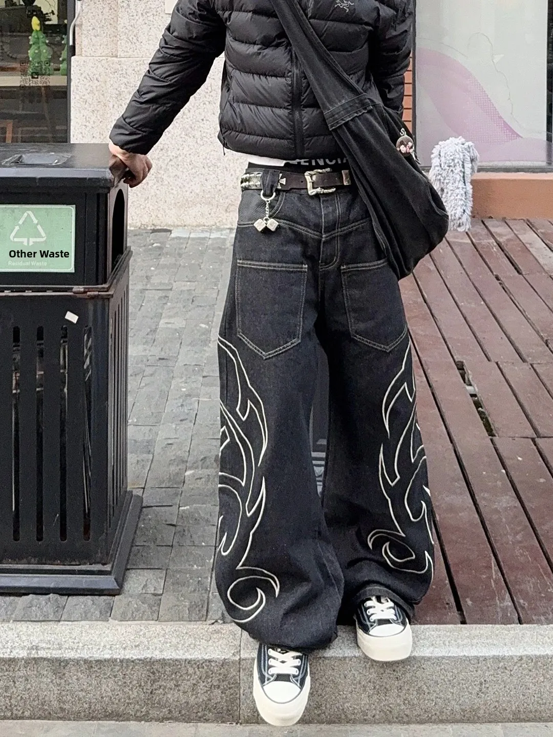 Retro American High Street Design Sensation Wide Leg Commute Snake Skin Embroidery Jeans Daily Casual Loose Fit Jeans