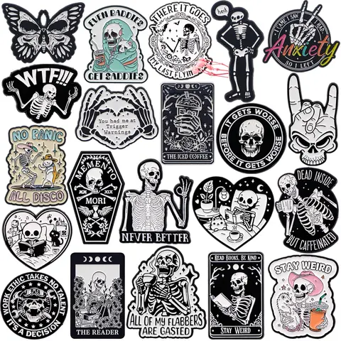 Punk Skull Enamel Pin Skeleton Vintage Brooches Lapel Backpack Badge Gothic Jewelry Christmas Halloween Gifts