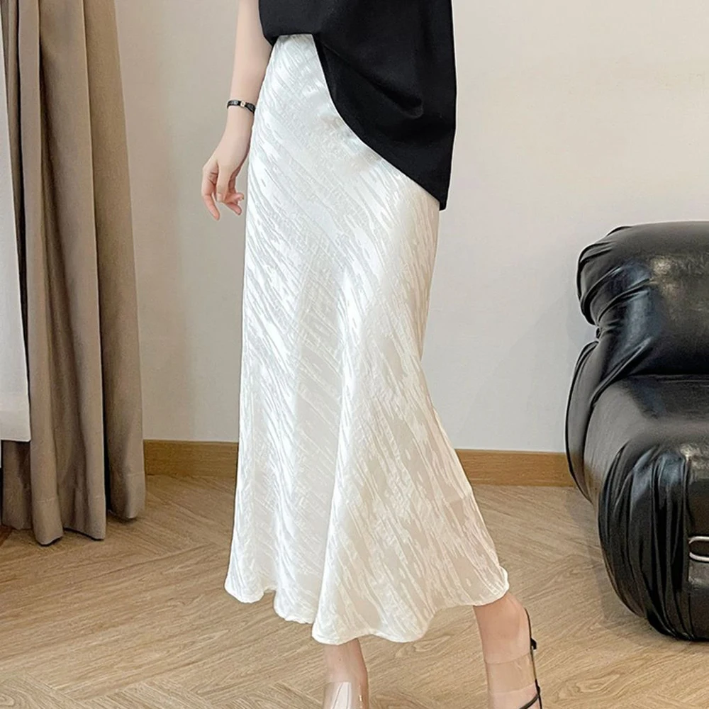 

New Jacquard Acetate Silk Light Sensation Soft Vertical High Waist Mid length Half length Skirt Commuter Style y2k clothes