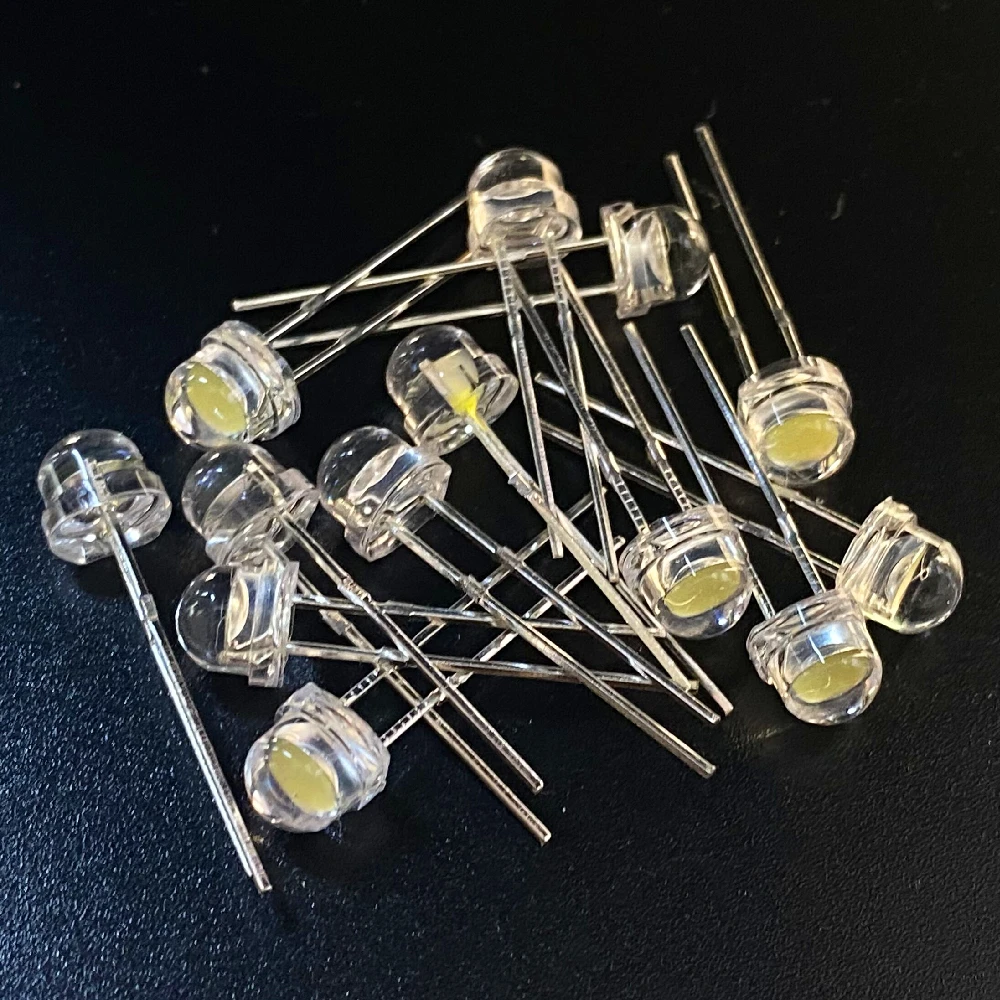 50pcs White 5mm F5 Straw Hat LED Chandelier Crystal Lamp Beads Super Bright Big Core Chip 6-7LM Light emitting diodes DIY lights