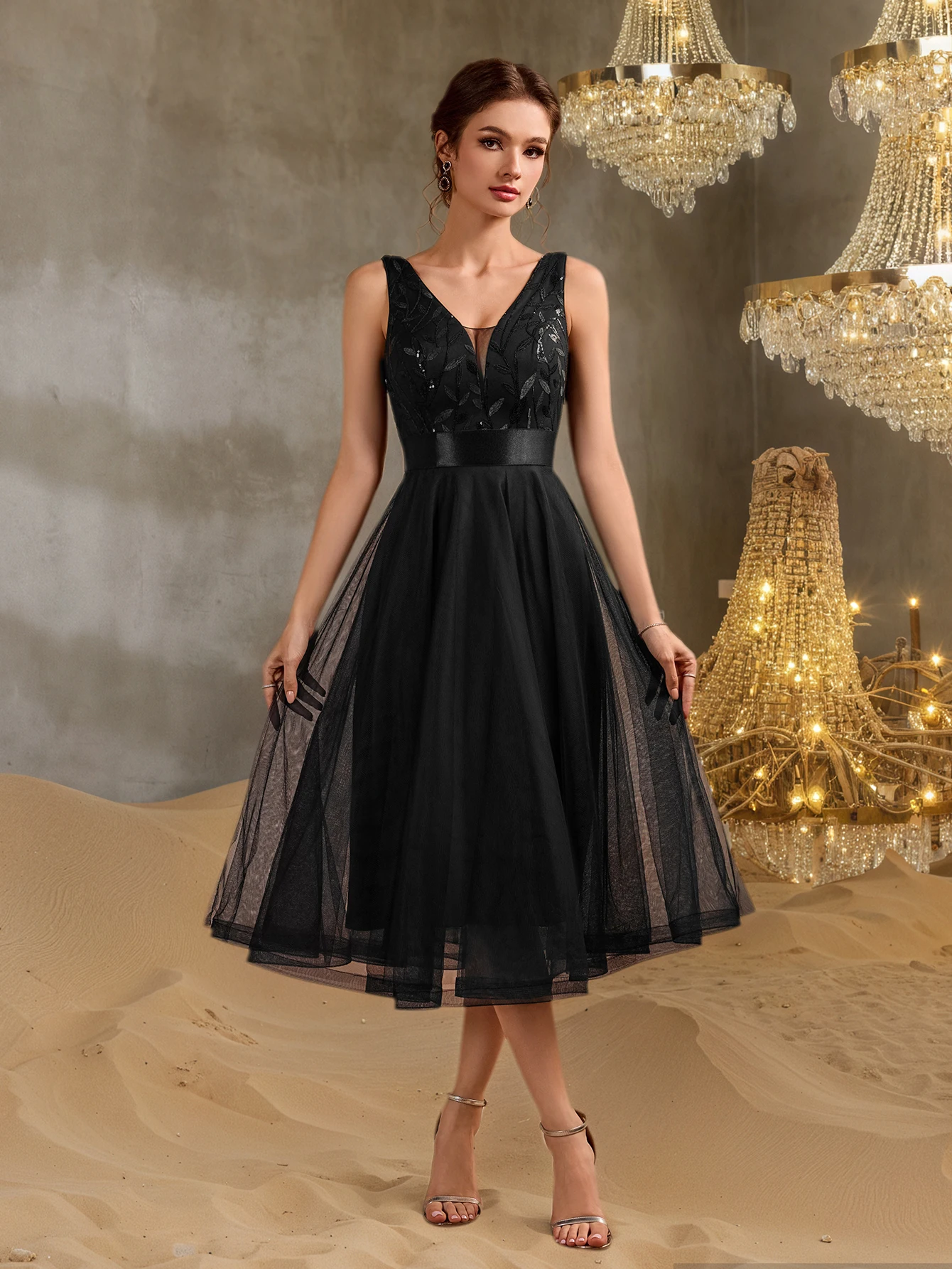 

2026 New Tulle Evening Gown with Lace Embroidery V-Neck Wedding Maids Dress Black Birthday Maxi Party Dress