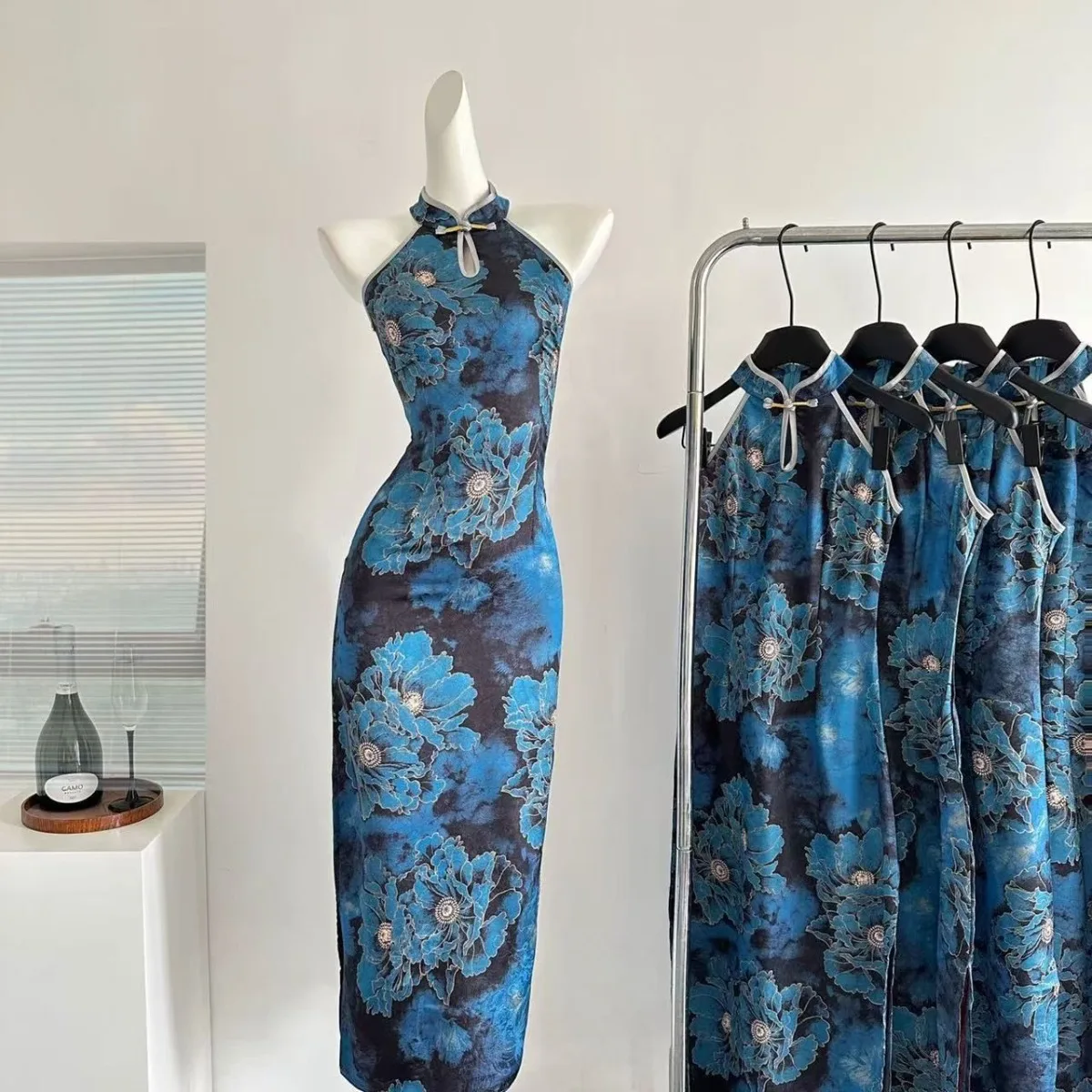 Women Summer New Chinese Style Qipao, Cut-Out Shoulder Floral Chinese Dress Halter, Slim Fit Waist Defining Long Cheongsam Gown