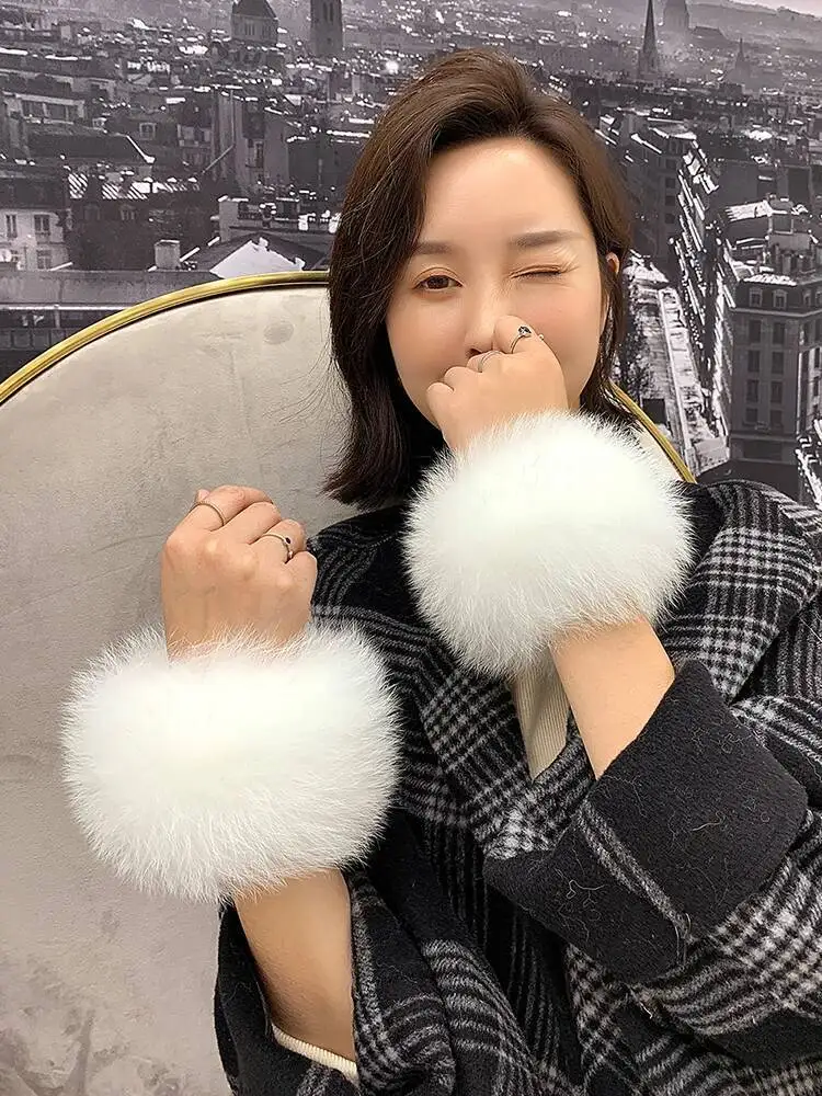 النساء الأصفاد الفراء الحقيقي موضة طوي أفخم لينة عقال رقيق اللفة خواتم الثعلب فروي سوار الربت حلقة كم الذراع معصمه ﻿