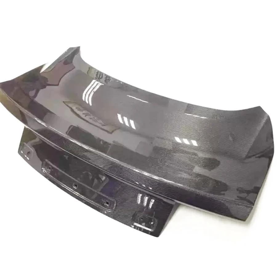 For Ford Mustang 2015-2017 Carbon fiber trunk lid the trunk lid encloses the upper lid behind the trunk lid the installation