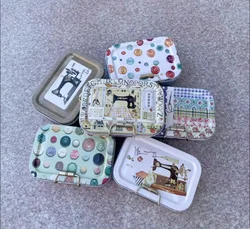 1PCS Vintage Flowers Double Layer Buckle Card Storage Tin Box Small Sewing Machine Pattern Jewelry Case Portable Makeup Tool Box