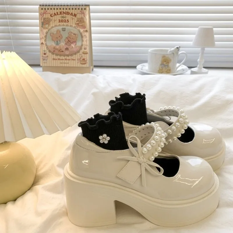 

Women's Elevated Mary Jane Leather Shoes 2025 Spring French Retro Round Toe Pearl Flats Versatile Dress Shoes