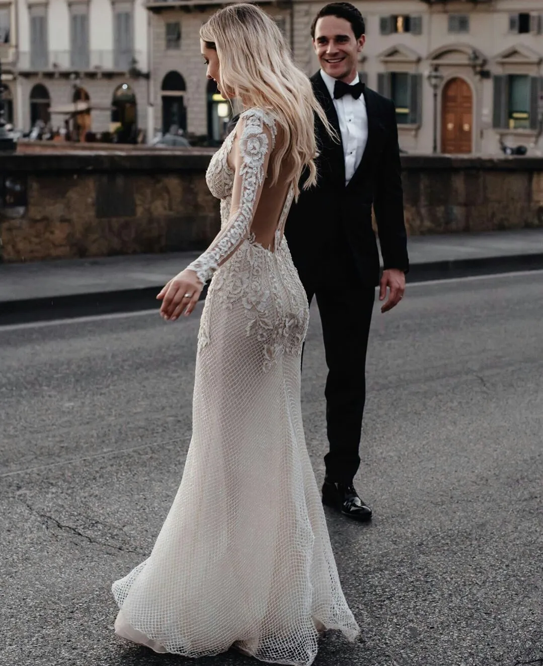 Bohemian Lace Mermaid Wedding Dresses Boho Vintage Long Sleeves V Neck Backless Beach Bridal Gowns Vestido De Novia