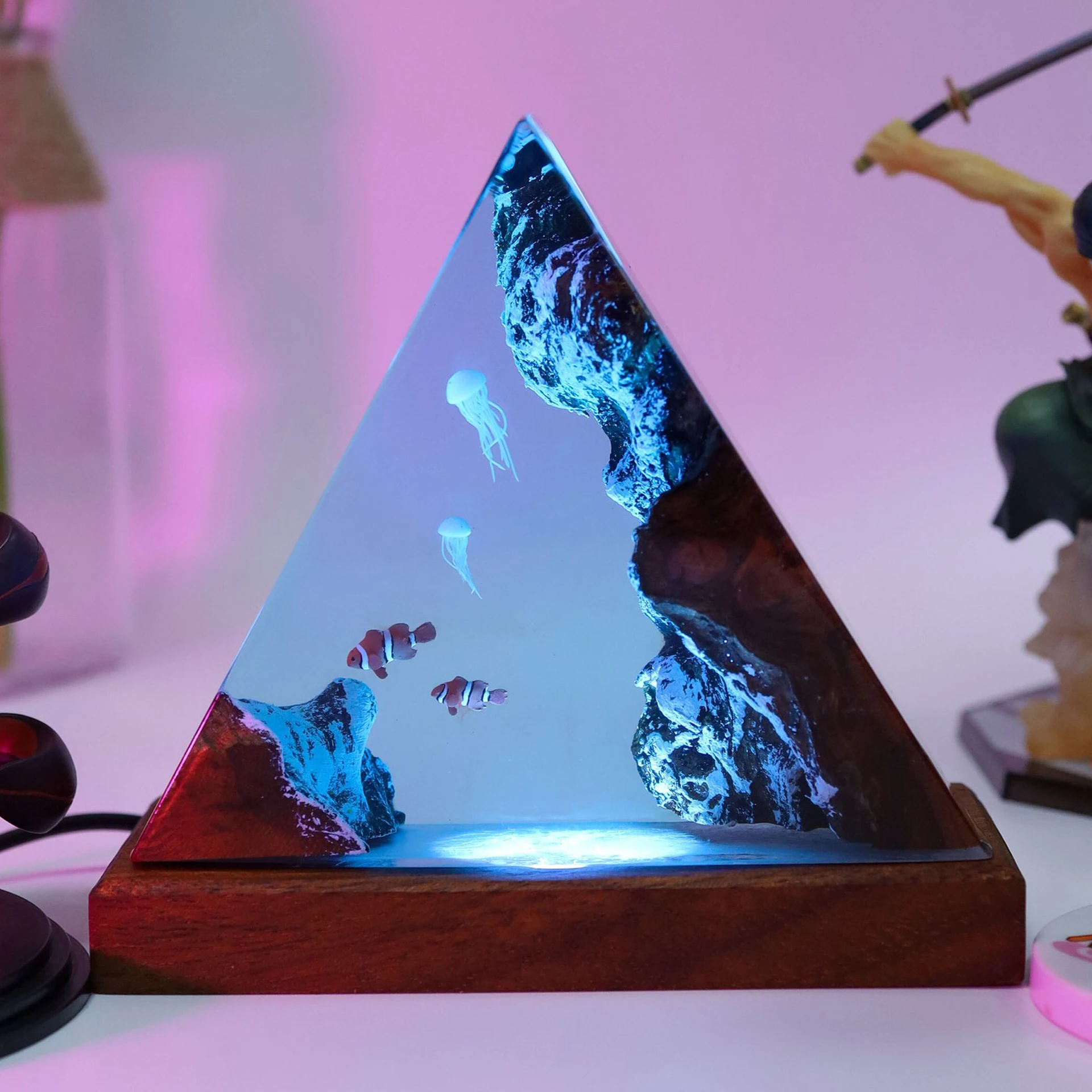 

Ocean Animals Organic Resin Lamp Creative Art Night Light Deep Sea Landscape Decoration Table Lamp USB Charing