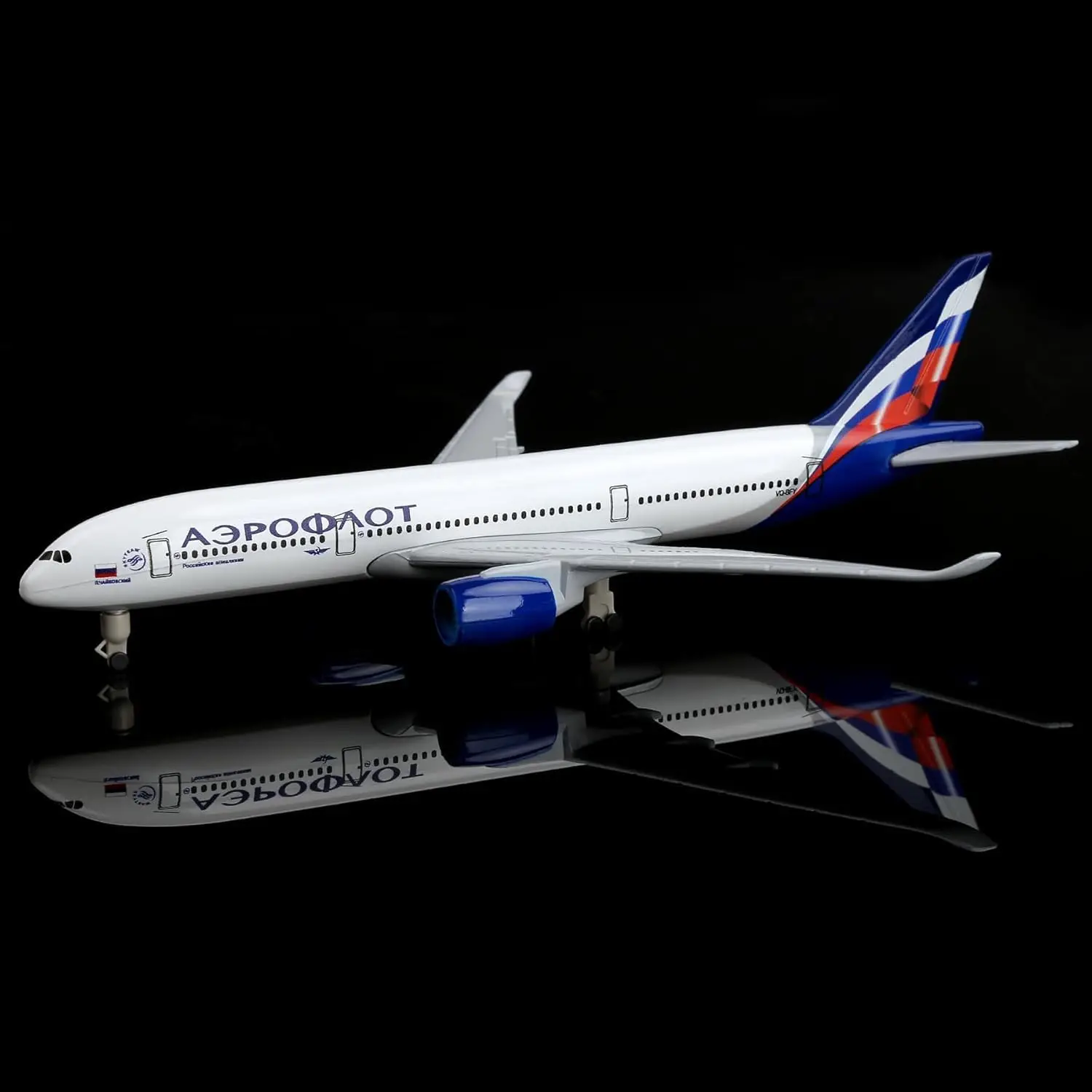 20cm Alloy Plane Model Russia A350 Diecast Metal Airplane Model Kits with Stand wheel for Aviation Enthusiast Gift or Plane Toys