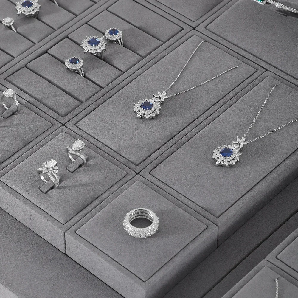 ل Yinbeini Uhr حلقة Ohrringe شارة هالسكيت عرض موقف مع Schmuck Lagerung الرسن Schmuck متجر Zэлler المنظم