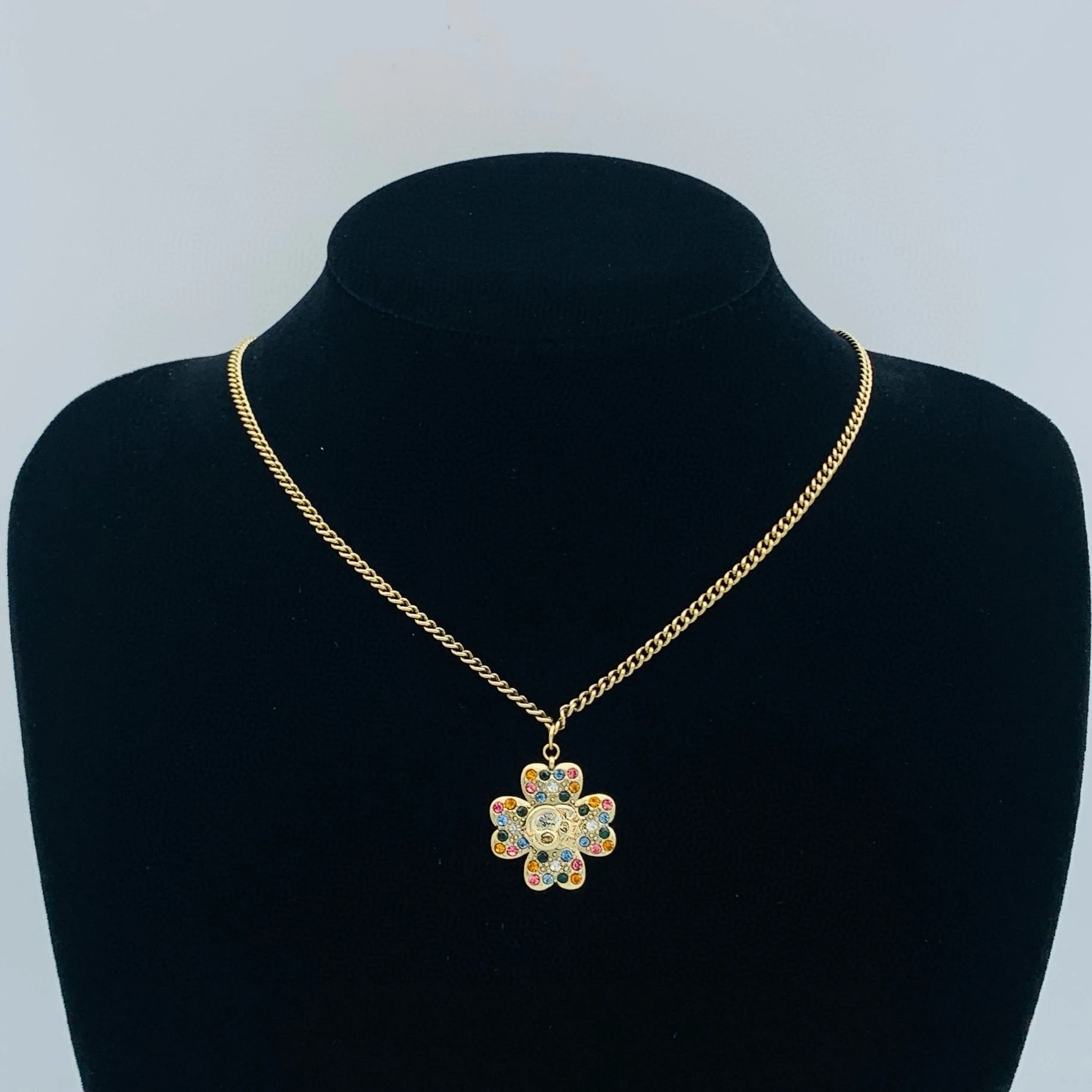 

Vintage 2025 Statement Collar Necklace - Classic Rhinestone Design - Great for Evening Gift