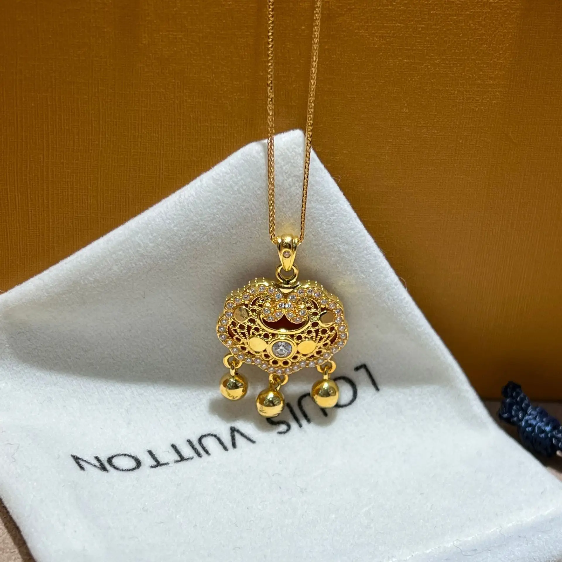 Real 18K Gold Ruyi Lock Pendant  for Woman Luxury AU750 Pendant Necklace Fine Jewelry High-quality Banquet Gift
