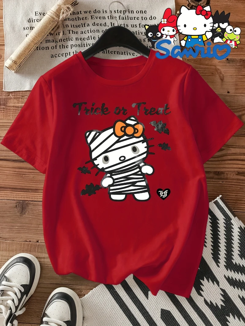 

Disney Pattern T-shirt Is Suitable for Daily Wear. The Fabric Is Comfortable, Soft, and Machine Washable