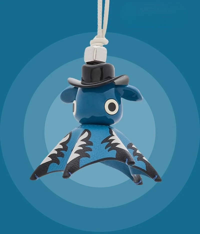 

2025 Fashion Light Luxury Style Advanced Luggage Accessories Keychain Metal Leather Fashion Trend Car Keychain Creativity