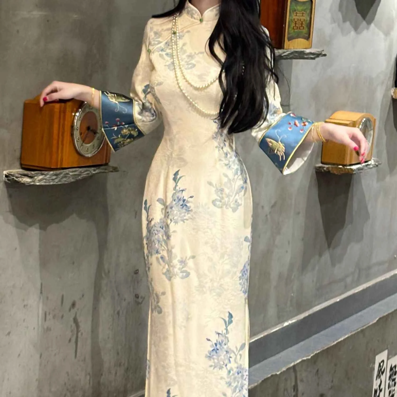 

Oriental Retro New Chinese Style Mandarin Collar long-sleeve Dress Improved Floral Cheongsam Dress Modern Daily Qipao Vestido