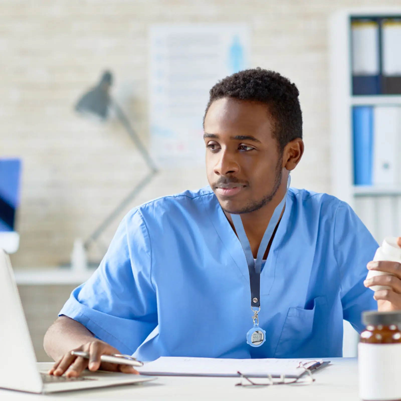 relogio-eletronico-de-enfermagem-relogio-redondo-para-estudantes-medicos-enfermagem-portatil-leve-com-clipe