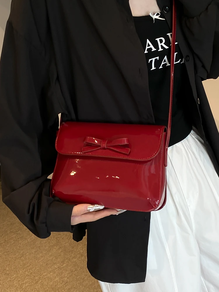 High-end Patent Leather Glossy Cherry Red Underarm Bag 2024 New Ladies Bow Magnetic Buckle Crossbody Bag Exquisite Retro Handbag