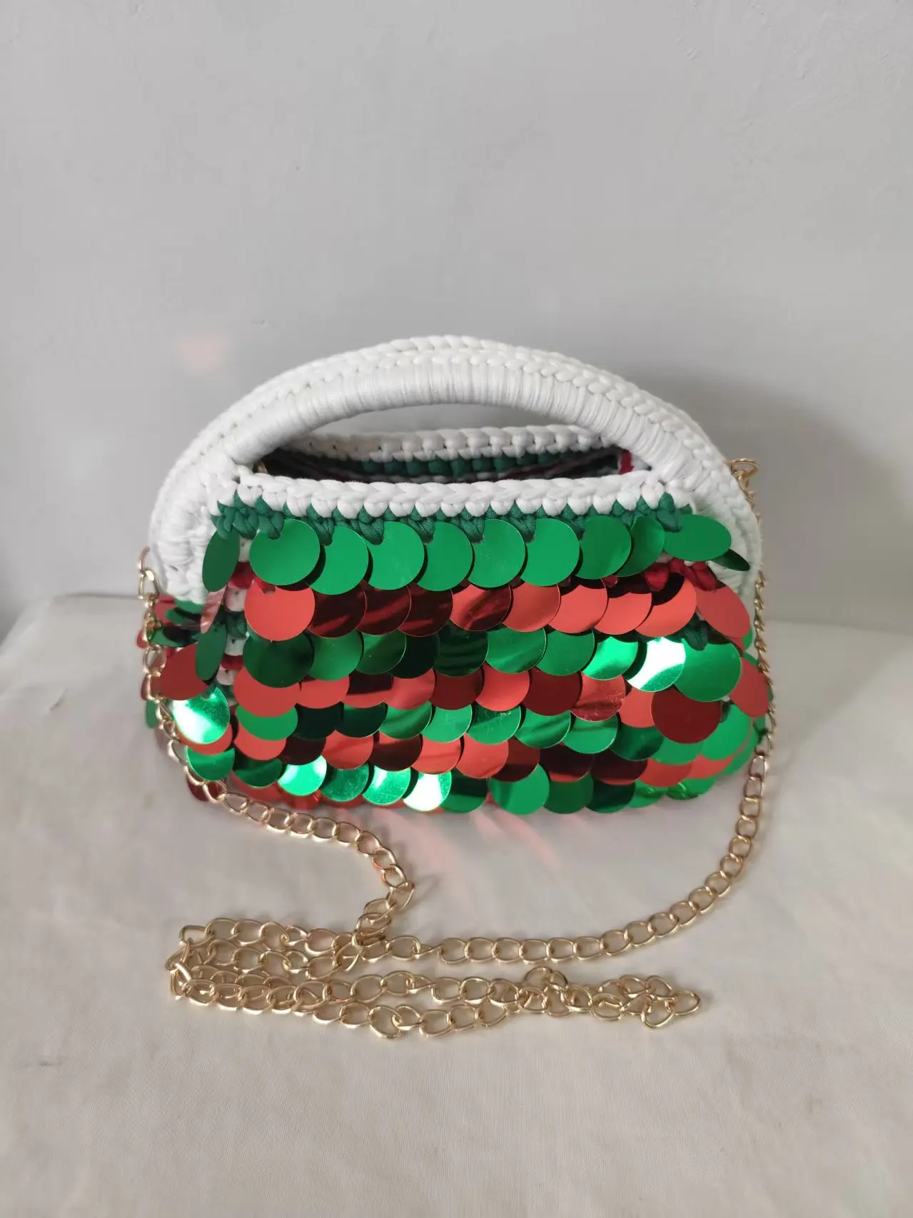 

Yiwu Yingzi Handmade Christmas Sequin Bag, Unique Woven Handbag & Crossbody Purse