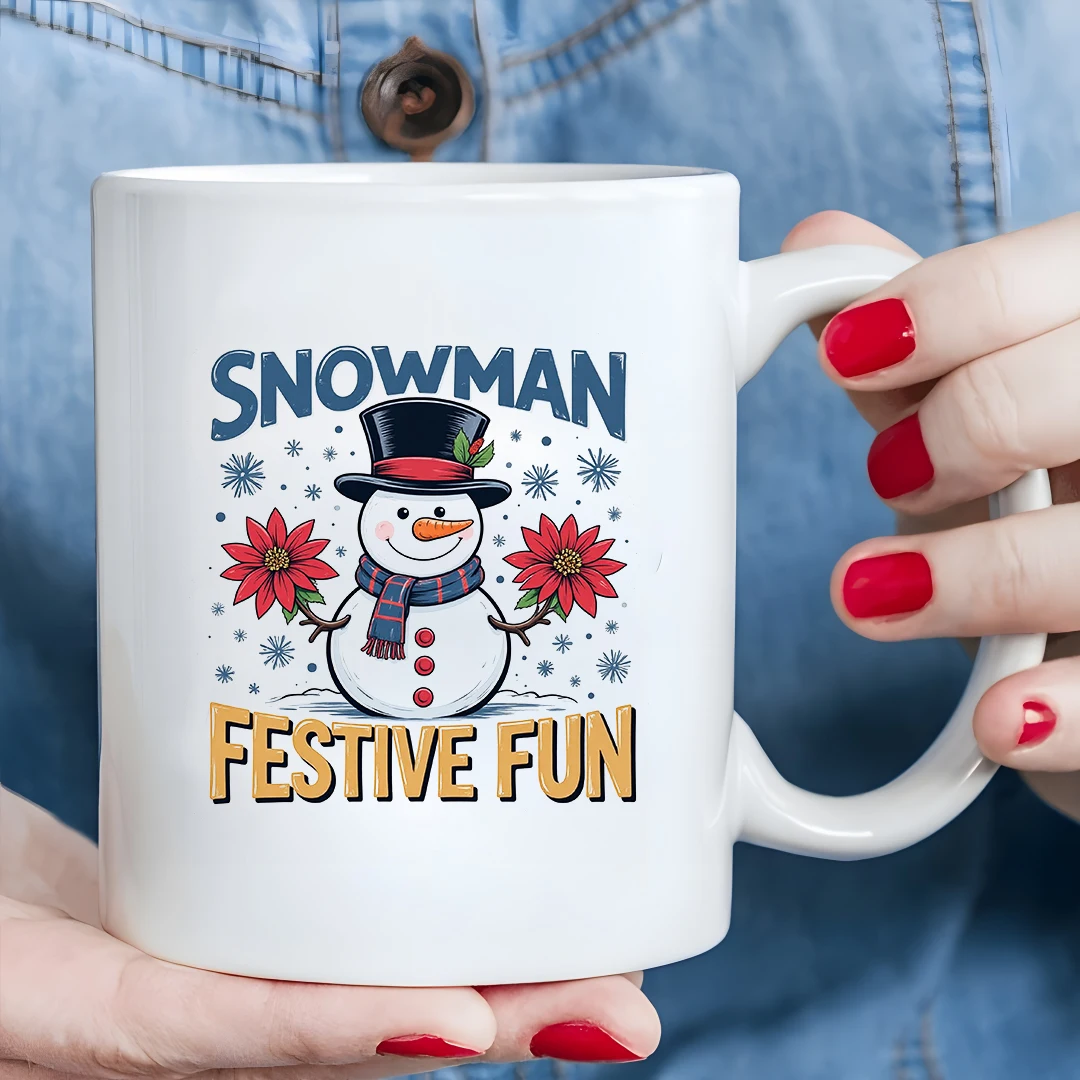 11オンスの漫画風雪だるまマグカップ + クリスマスギフト クリスマスカップ 子供用 家族用 オフィス用 クリエイティブなコーヒーマグ
