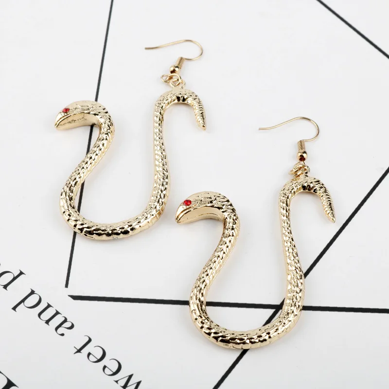 Japanese Anime pirate Boa Hancock cosplay earrrings snake earclips docoration costumes