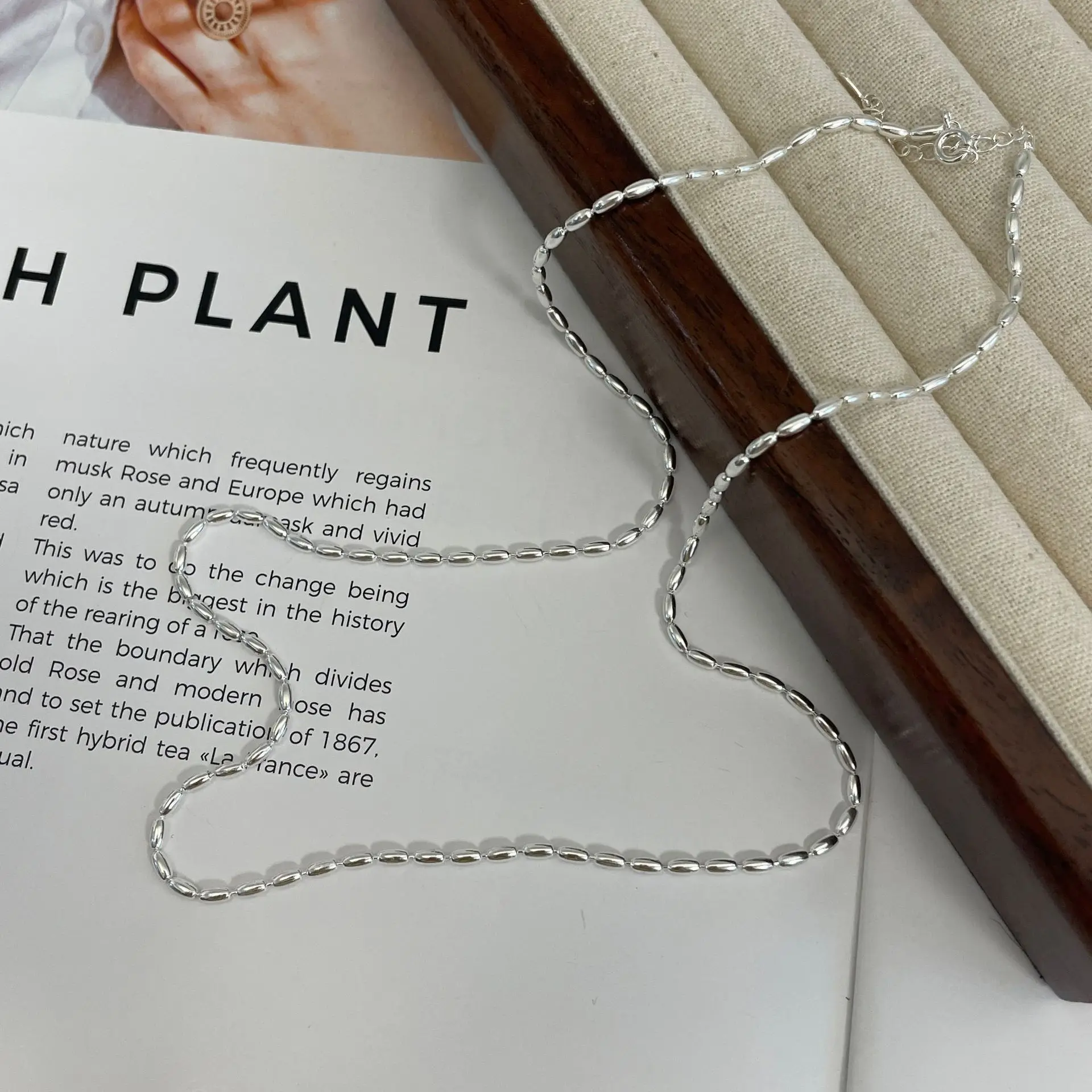 [Cciris.Com] S925 Silver Olive Bead Necklace  Minimalist Stackable Hypoallergenic Wholesale Dainty Layering Jewelry for Women