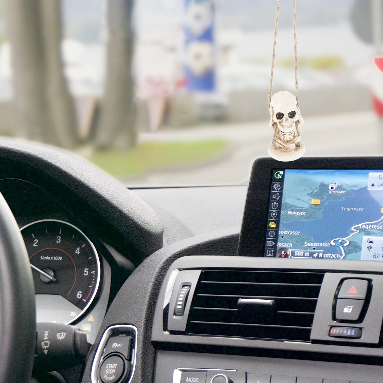 

Skull Car Hanging Ornament Resin Decoration Rear View Mirror Accessories Lightweight Easy to Hang Home Office Car Decor