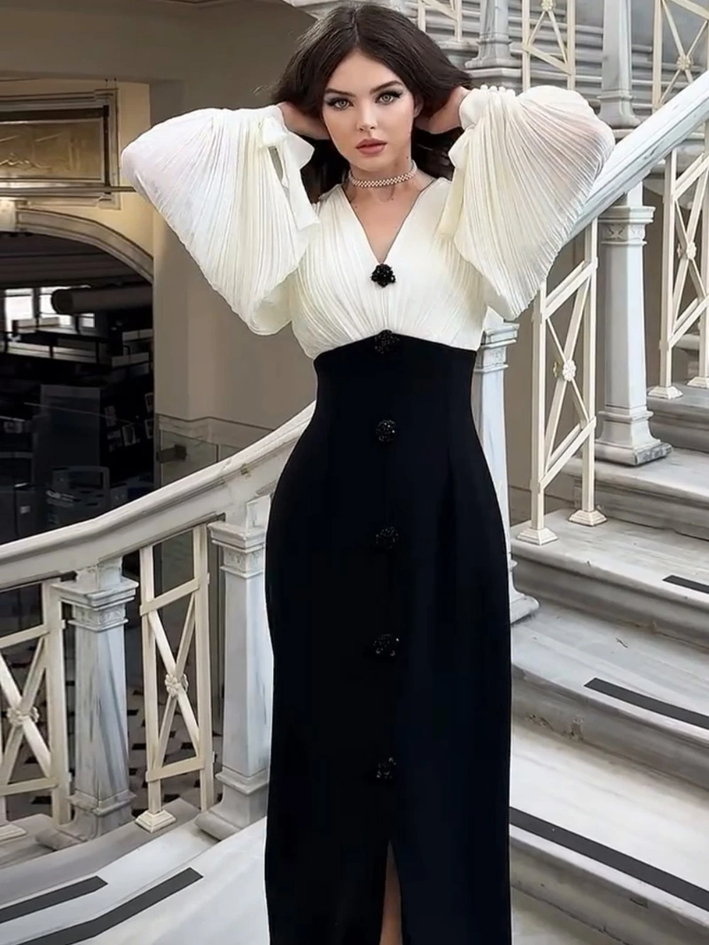 고급스러운 배색 V넥 이브닝 드레스, 여성용 듀티룩으로 인기, 앞트임 빈티지 롱 슬리브, 재고 있음, 칵테일 가운
