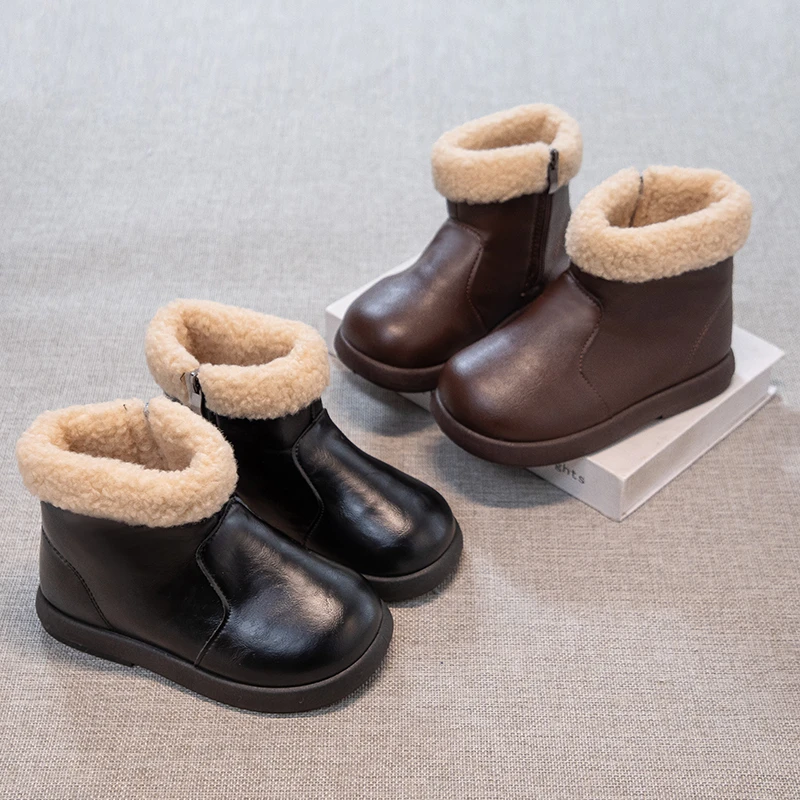 

Kids Leather Boots Soild Color Versatile Boys Girls Ankle Boots Suede Warm Side Zipper 2025 Winter New Children Short Boots