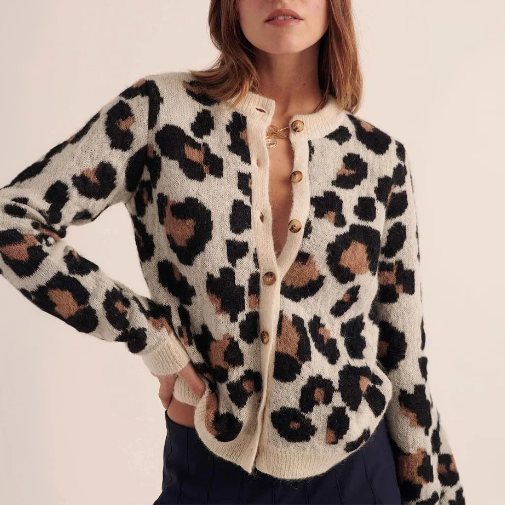 Autumn Winter Warm Stripe Leopard Jacquard Sweater for Women Cardigan Coat Casual Long Sleeve Outwear Coats Sweaters Jumpers