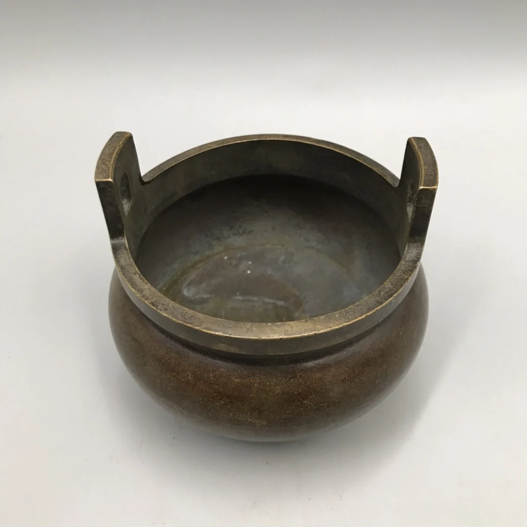 Chinese brass brass straight ear censer ornaments