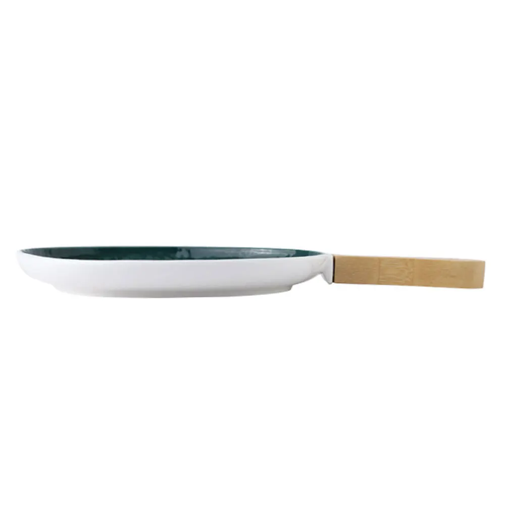 

1Pcs Ceramic Green Steak Plate with Wood Handle Creative Food Serving Dish for Salad Dessert Baking Food Serving Dish