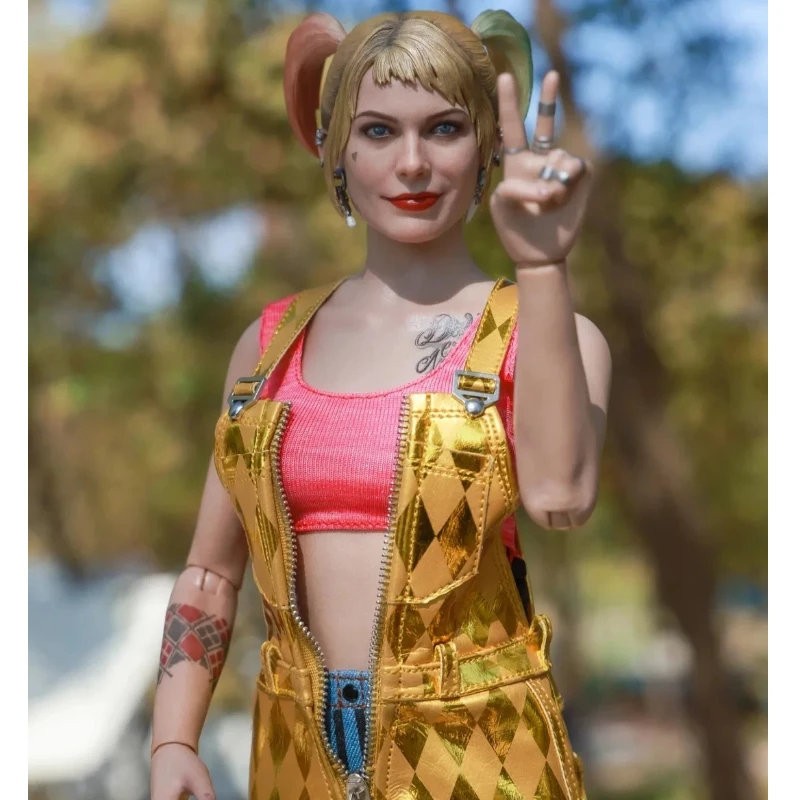 

Коллекционная фигурка Hot Toys MMS565 Квинн в масштабе 1/6, персонаж фильма DC «Птицы-хищники», кукла-игрушка, подарок для коллекционеров и фанатов