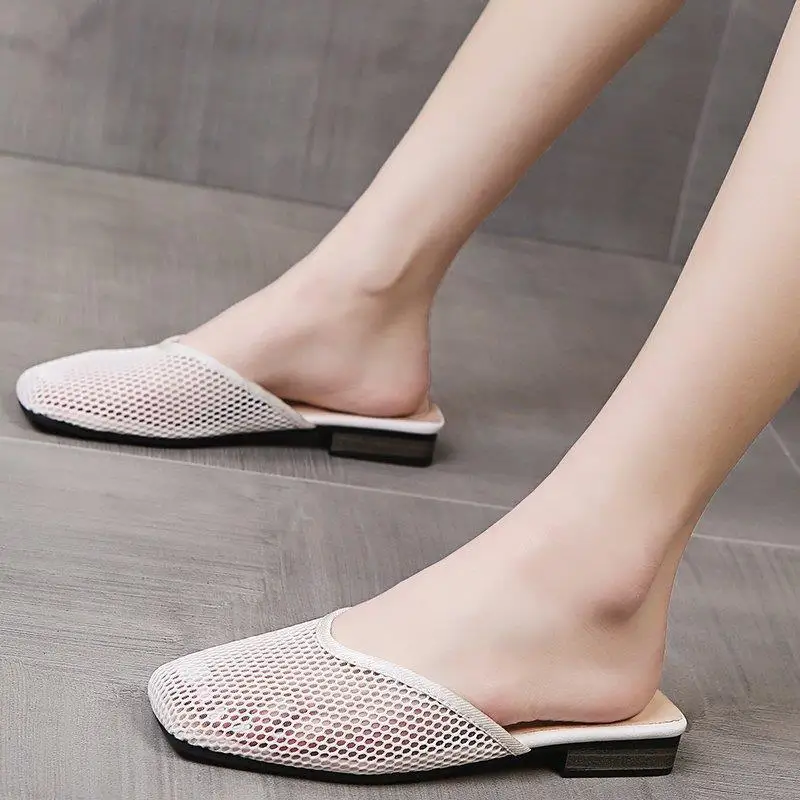 Pantofole piatte con punta quadrata estate comode diapositive traspiranti al di fuori della moda Baotou mezze scarpe da trascinamento per le donne