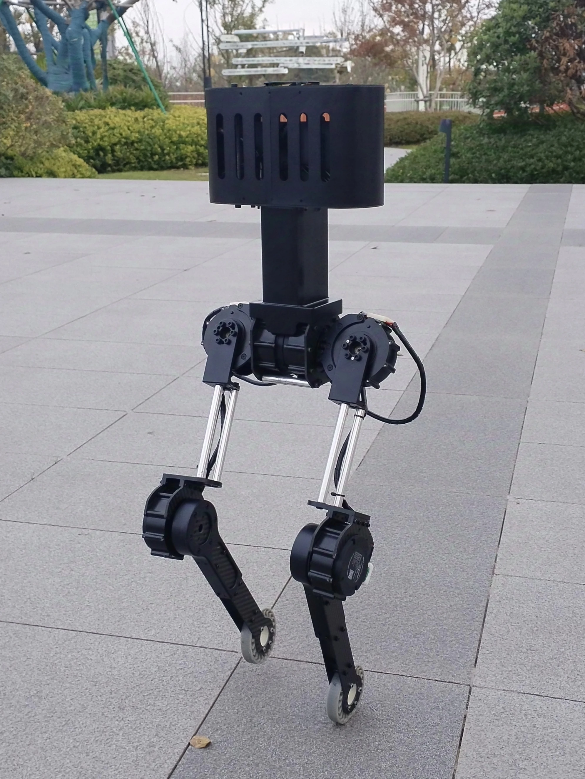 روبوت ذكي AI، ذراع آلي، كلب آلي، جسم ثنائي بيونيك، برمجة بيثون ذكية، روبوت إنساني