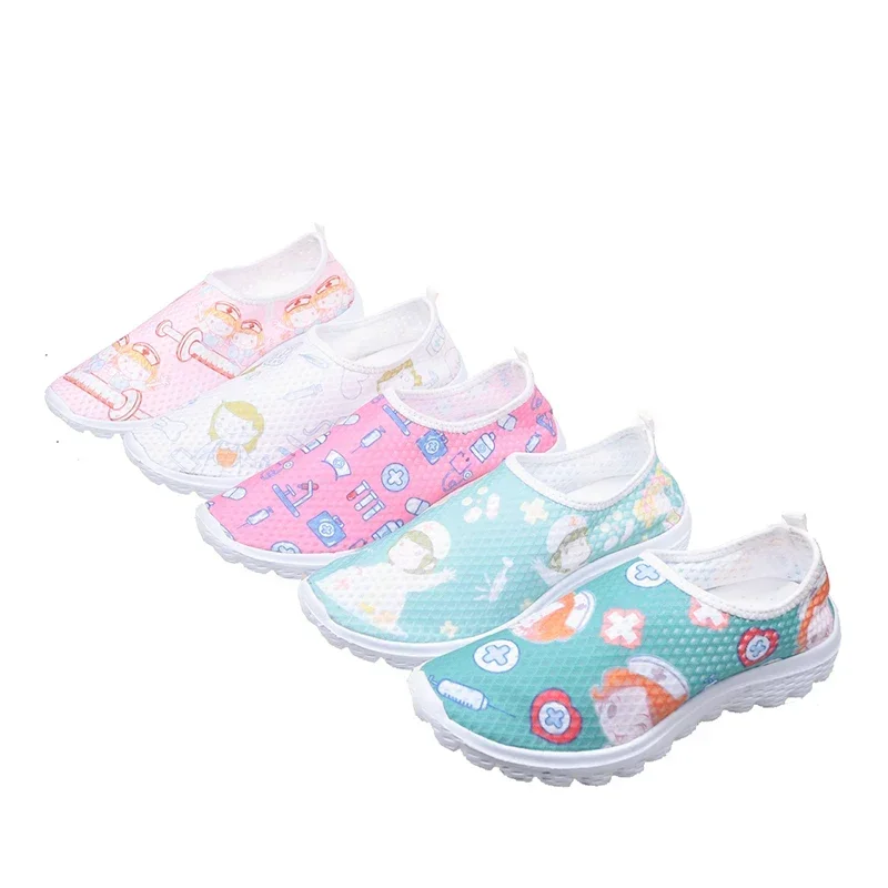 New Cartoon Nurse Doctor Print Women Sneakers Slip on Light Mesh Shoes Summer Breathable Flats Shoes Zapatos Planos