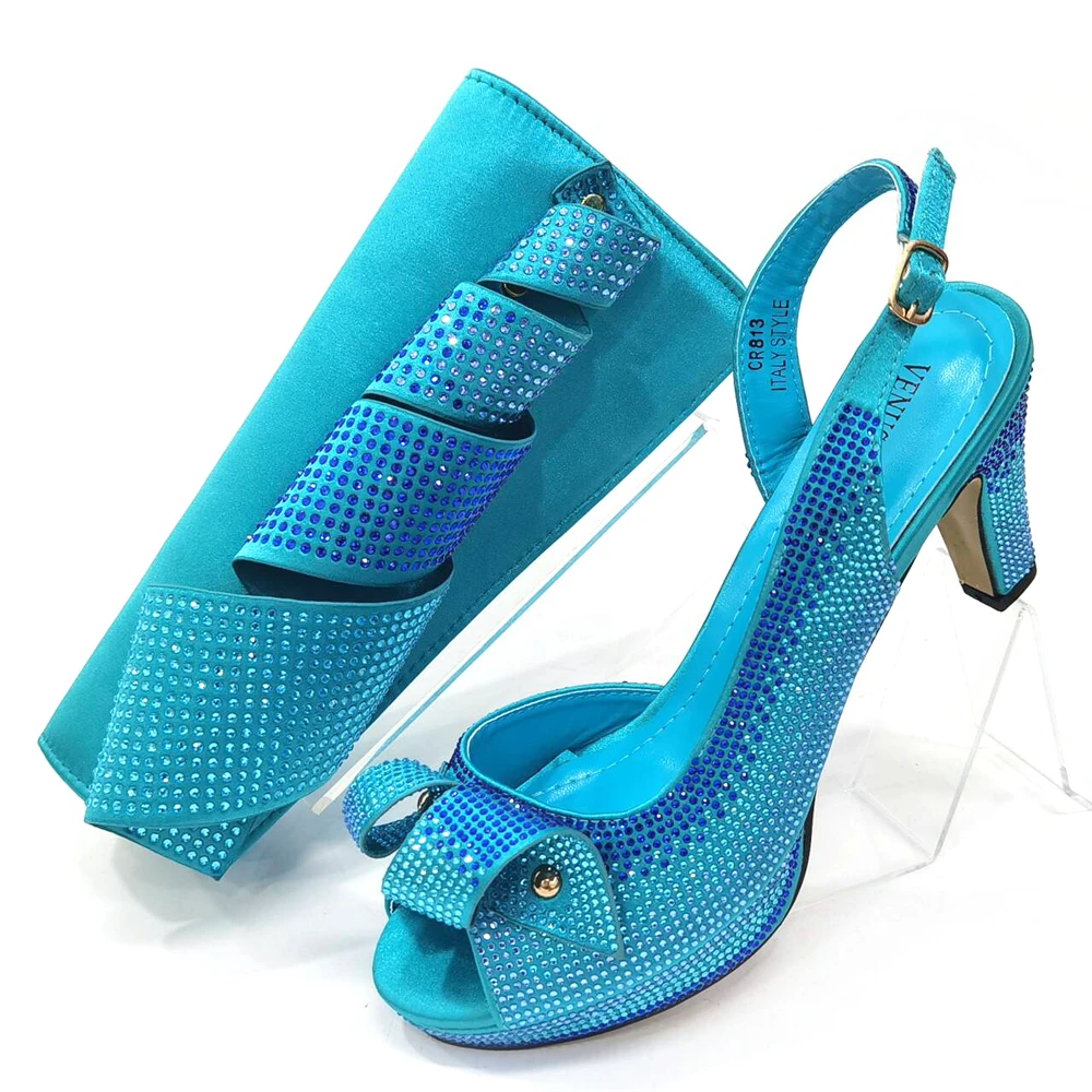 Summer High Quality Pointed Toe Ladies Shoes Matching Bag Set in Sky Blue For Mature Women Casual Party Pump