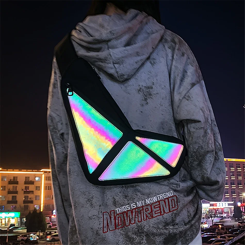 Cool Reflective Men\'s USB Chest Bag Trend Designer Holographic Crossbody Bags for Men Hip Hop Streetwea CoupleBag Waterproof